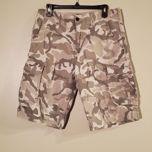 Cargo shorts camo